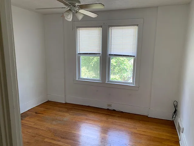 2916 Clermont Avenue — Photo 4