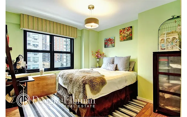 Rented by Douglas Elliman | media 28