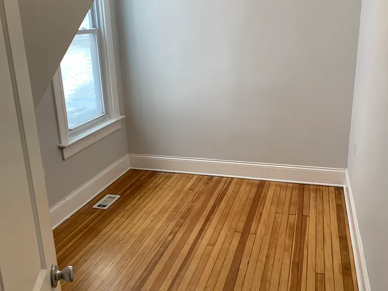 3145 N Seminary Ave #1F — Photo 6