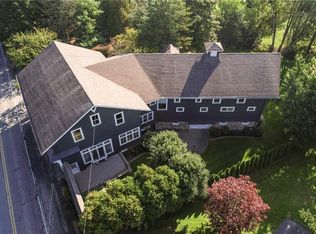 60 Mitchell Rd, Pittsford, NY 14534