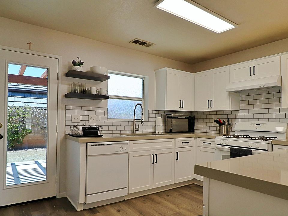 1st image of 53159 Soledad Pl