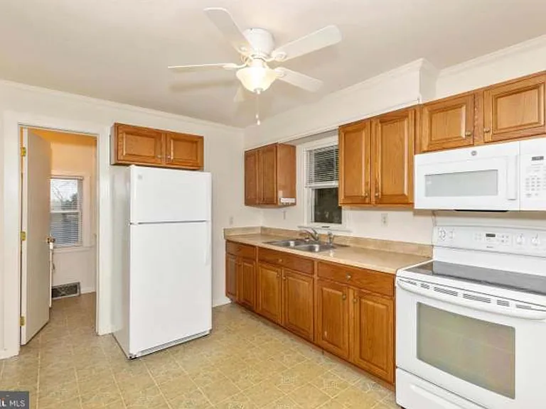 3712 S Mountain Rd — Photo 9