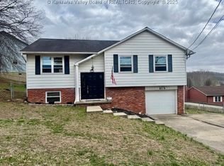 5010 Shannon Dr, Cross Lanes, WV 25313