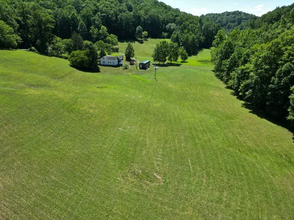 1943 Red Bud Rd, Procious, WV 25164