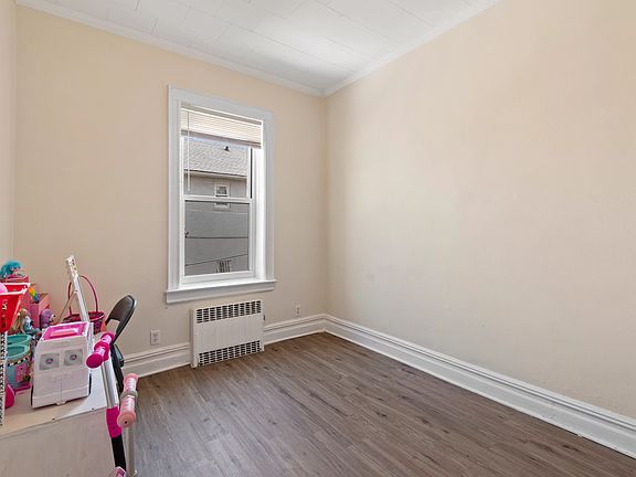 4th image of 7615 18th Ave