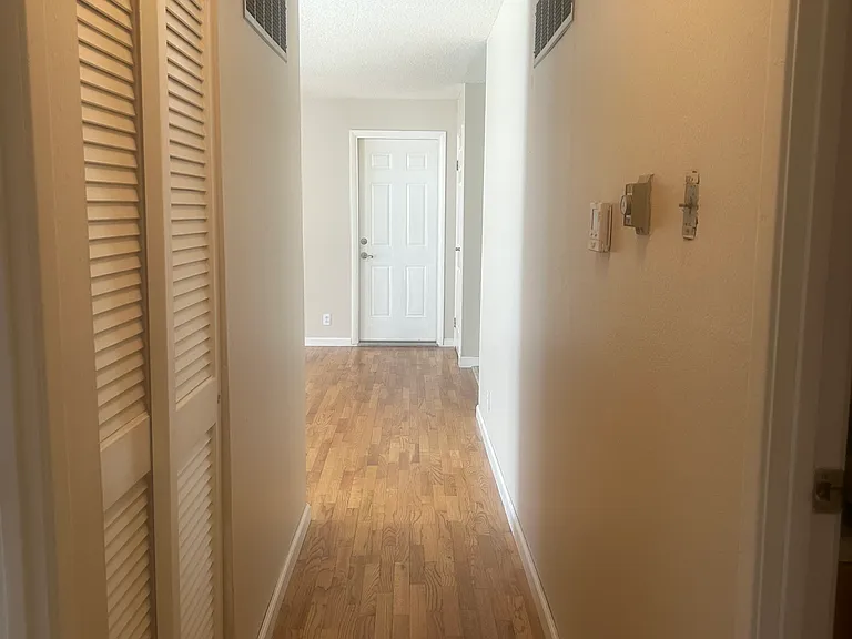 11443 Burgess Ave — Photo 7