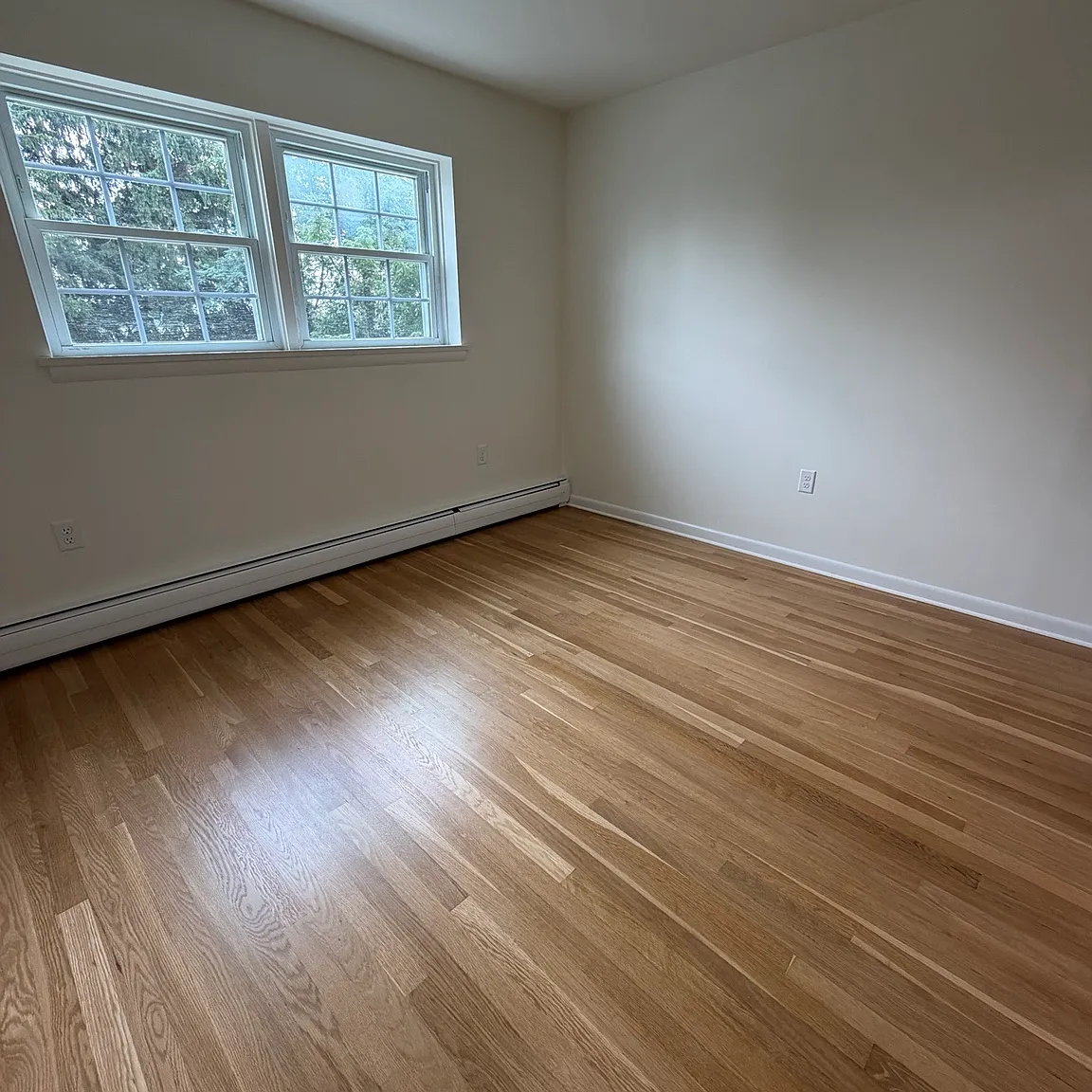 1044 Walnut St — Photo 4