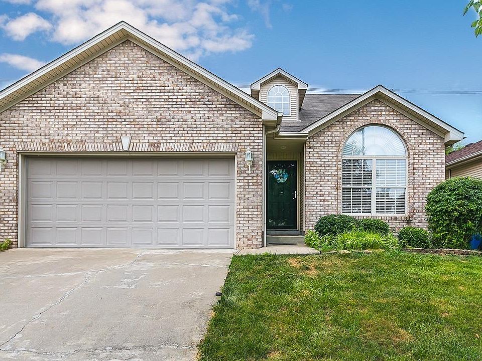 1st image of 632 Green Valley Dr