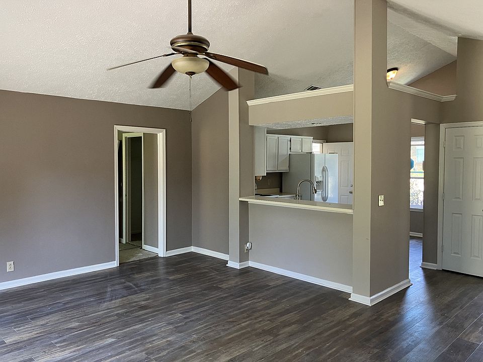 2nd image of 1509 Aaronwood Dr