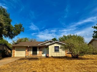 1104 Crane Dr, Euless, TX 76039