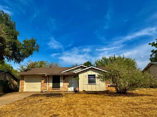 1104 Crane Dr, Euless, TX 76039