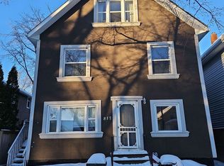 817 8th Ave N #B, Saskatoon, SK S7K2X3