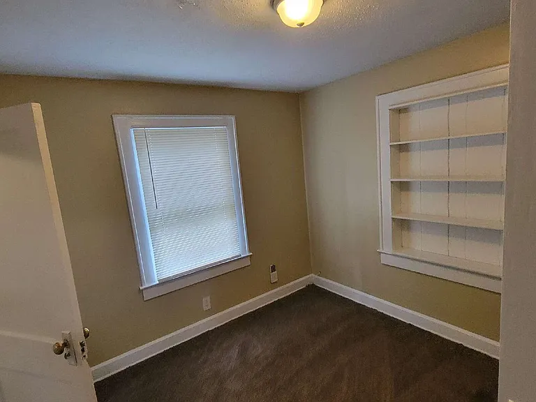 1353 N Olney St — Photo 7