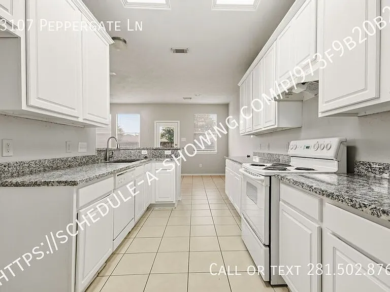 13107 Peppergate Ln — Photo 7