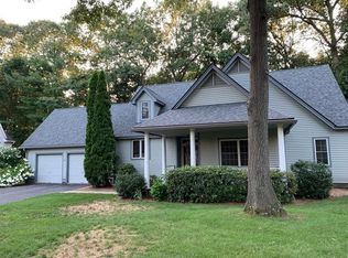 34 Knollwood N, Windsor, CT 06095