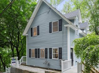 48 Garnet St, Fitchburg, MA 01420