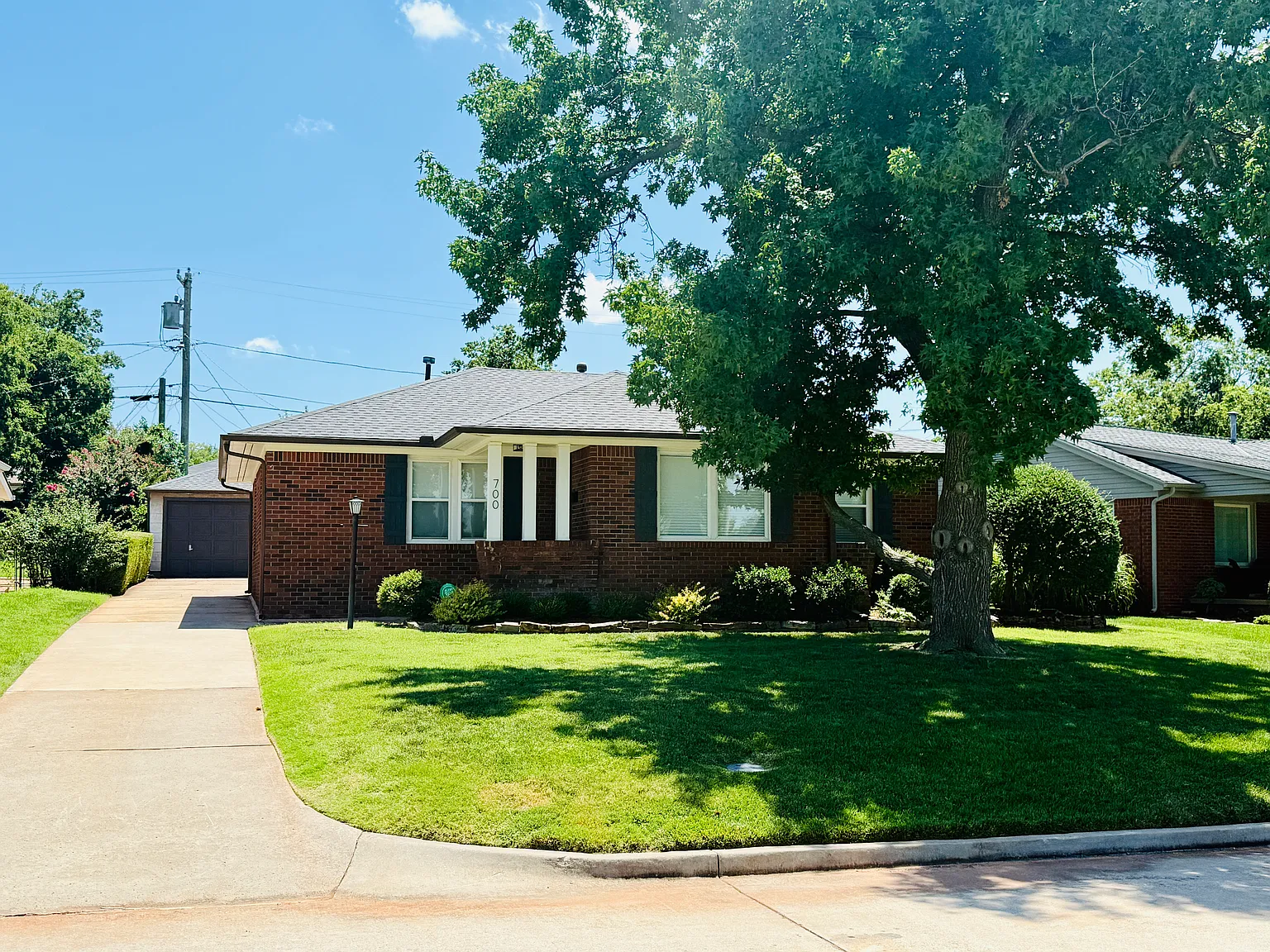 3 bed, 1197 sqft, $1,750 — Photo 1