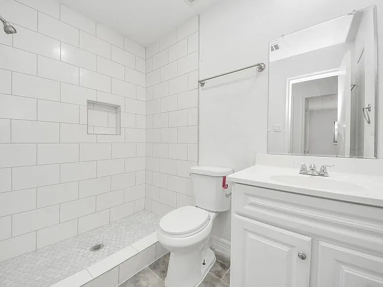 4922 E Laureldale Dr — Photo 30