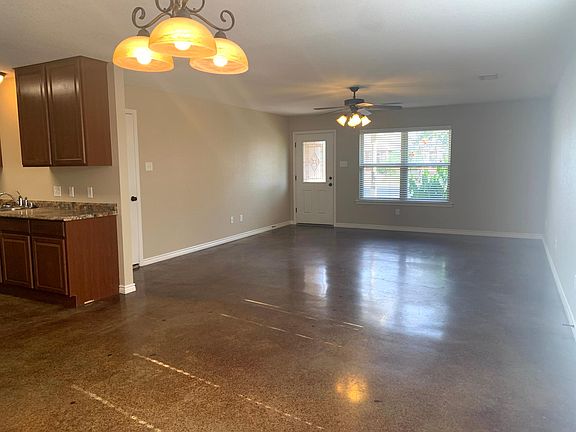 5th image of 5211 Graceland Dr #A