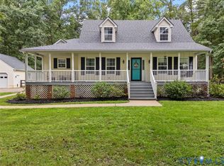 10180 Arbor Dr, Amelia Court House, VA 23002