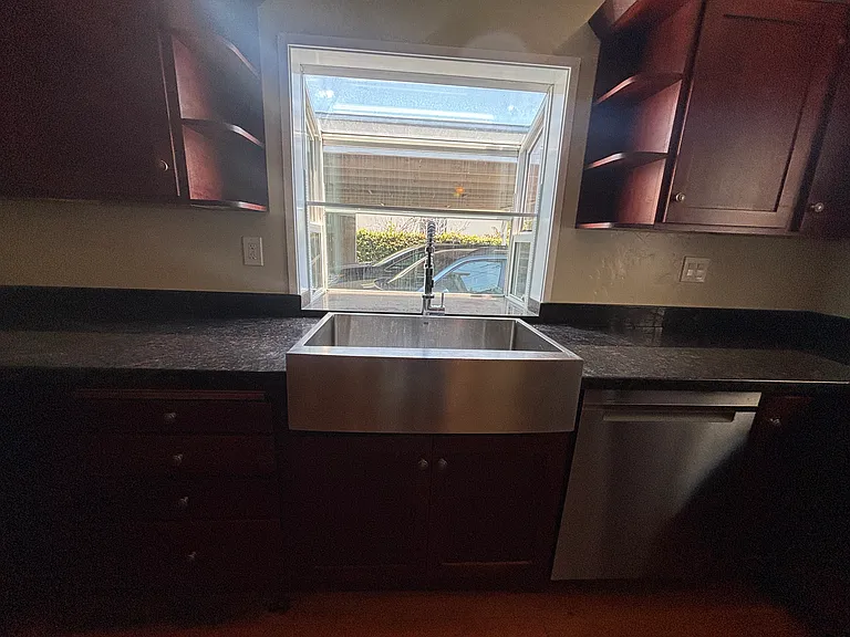 1008 W Micheltorena St #A — Photo 4
