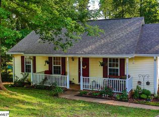 105 N Kings Dr, Fountain Inn, SC 29644