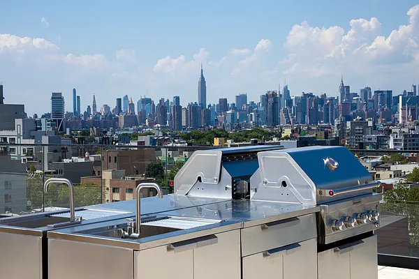 Rented by Monarch Realty Group | media 21