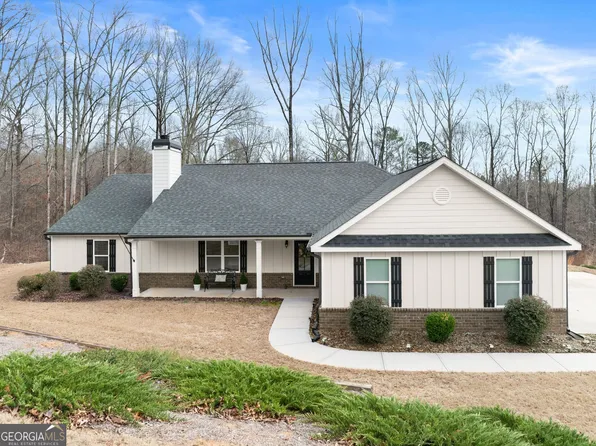 561 Oconee Ln, Commerce, GA 30529