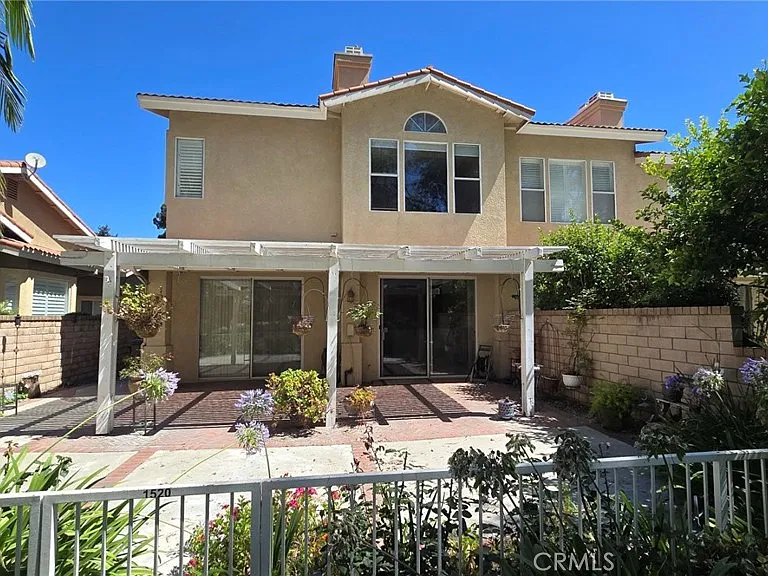 1520 Upland Hills Dr S — Photo 31