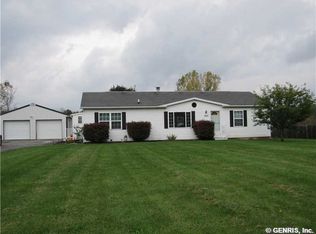 5664 Martz Rd, Farmington, NY 14425