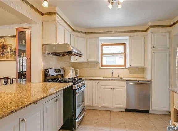 5th image of 6454 229th St