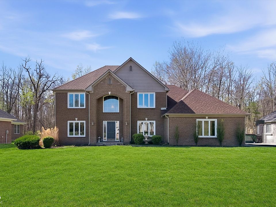 1st image of 2405 Sunderland Dr