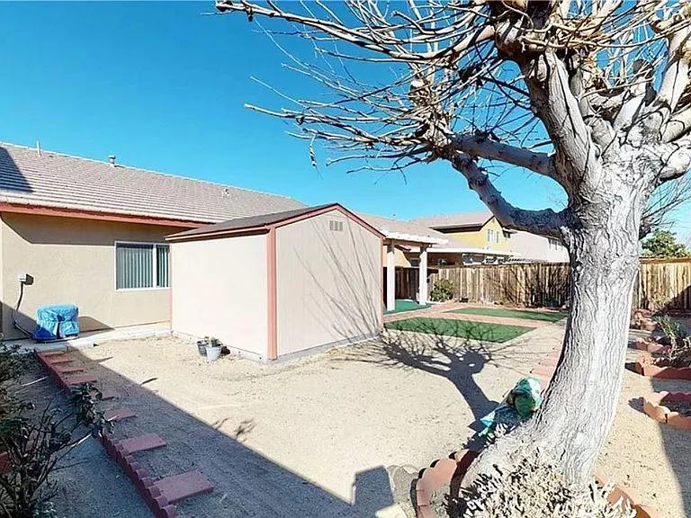 12787 Berrydale St — Photo 16