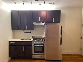 Rented by Tapiro Realty