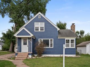 2719 4th St, Eau Claire, WI 54703