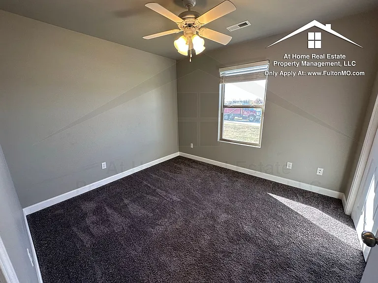 506 Commons Dr — Photo 11