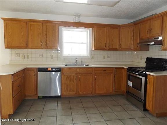 2nd image of 713 Avenue C