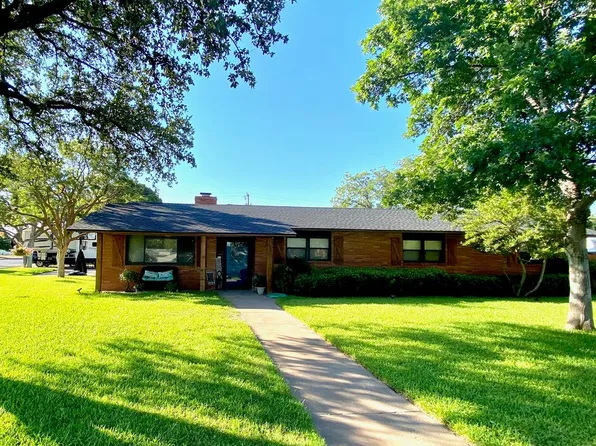 2610 Lockheed Dr, Midland, TX 79701