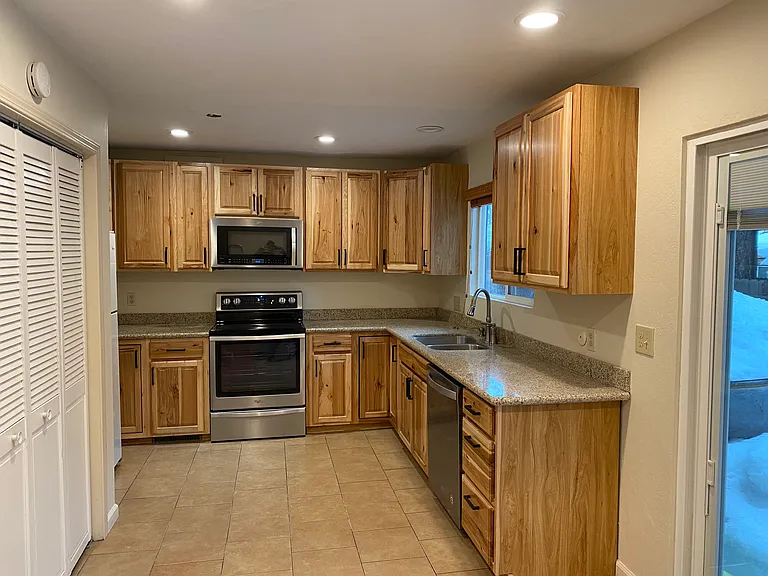 3629 Larch Ave #A — Photo 2