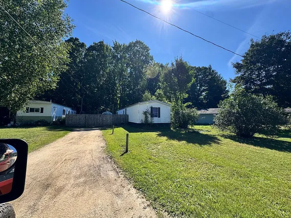 410 Roberts St, Manton, MI 49663
