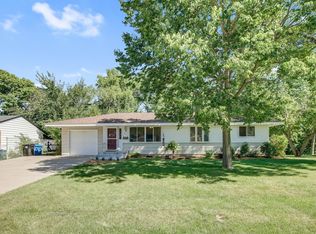 871 Rice Creek Ter NE, Fridley, MN 55432