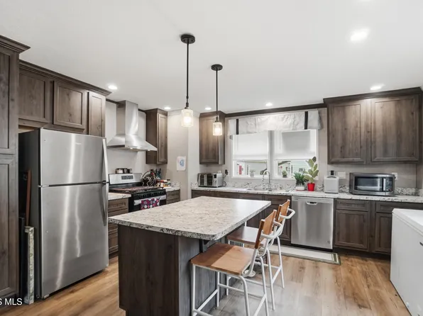 833 Skye View Dr, Findlay, OH 45840