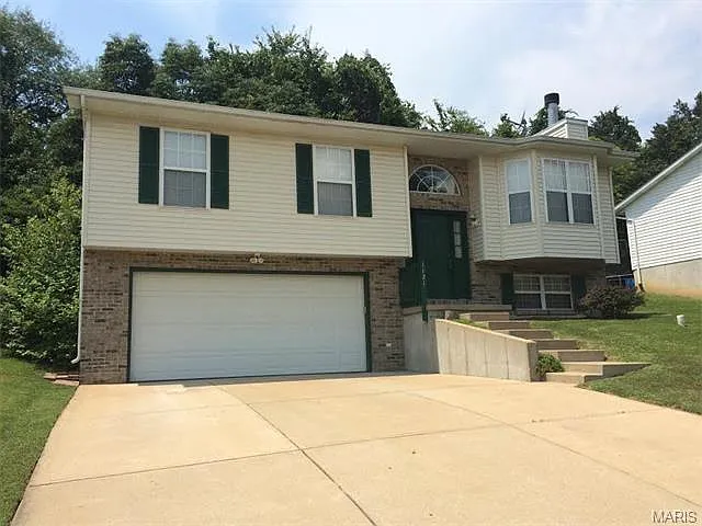 1121 Parc Central Dr photo 1