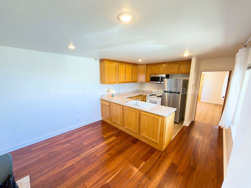 1st image of 2354 Oxford Ave #A