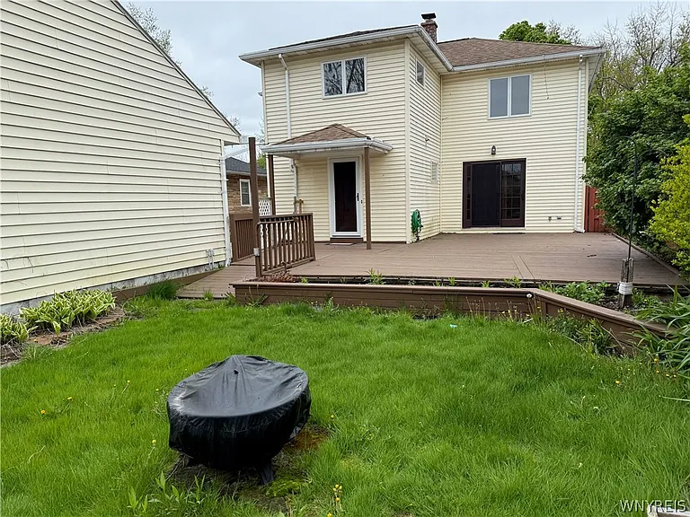 437 Springville Ave — Photo 4