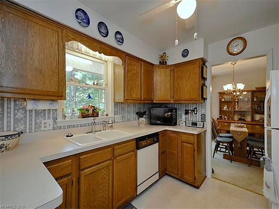 5th image of 246 Park Ln