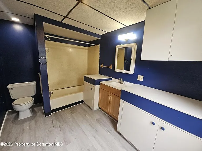 112-114 William St #112-1 — Photo 10