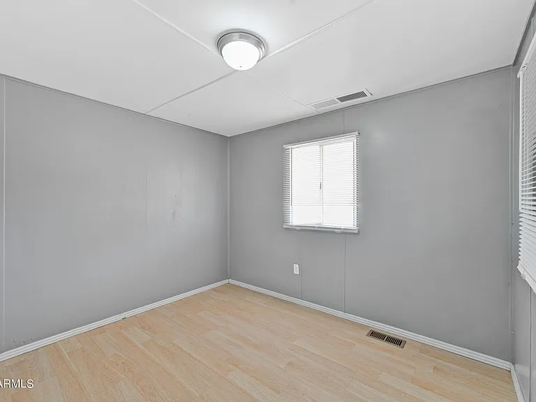 2055 W Gregory St — Photo 9