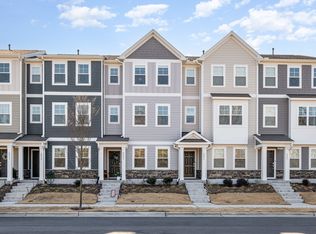 6221 Truxton Ln, Raleigh, NC 27616