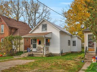 177 Wellington St E, Chatham Kent, ON N7M 3P2